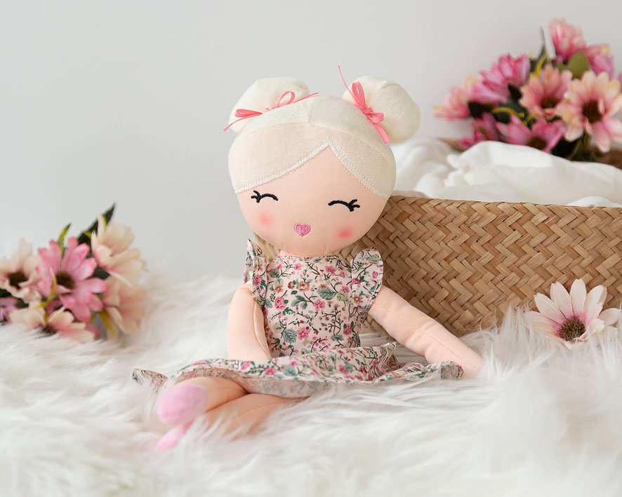 MUÑECA DE TRAPO 35CM COLETAS RUBIA KIOKDS